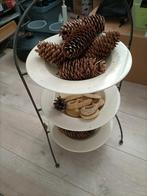 Te koop Etagère met decoratie, Huis en Inrichting, Woonaccessoires | Etagères, Ophalen, Zo goed als nieuw