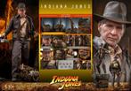 Hot Toys MMS717 Indiana Jones and the Dial of Destiny Deluxe, West Campus 1 76863 Herxheim (DE), Actiefiguur of Pop, Heo GmbH