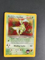 Rocket's Scyther 13/132 Gym Heroes NM Pokémon, Foil, Ophalen of Verzenden, Losse kaart, Zo goed als nieuw