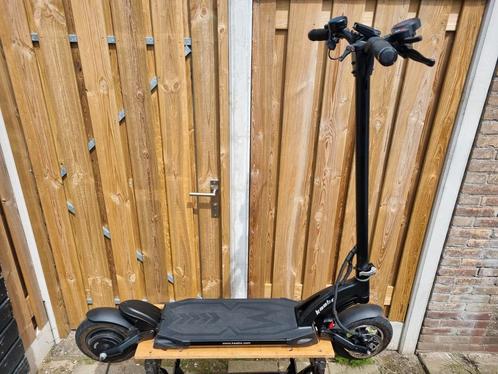 E-step KABOO Mantis 10, Fietsen en Brommers, Steps, Zo goed als nieuw, Elektrische step (E-scooter), Ophalen