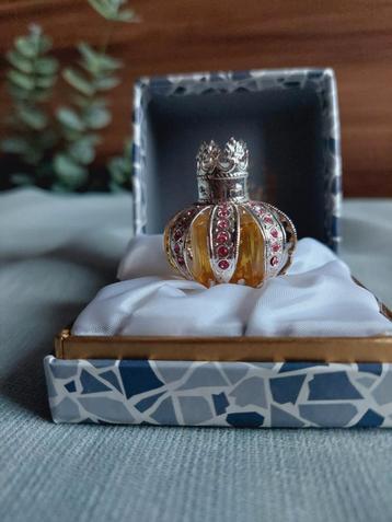 Collector's item - Myrna Pons - Royal Crown - miniatuur beschikbaar voor biedingen