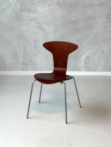 Fritz Hansen eettafelstoel Mug 3105 Arne Jacobsen vintage beschikbaar voor biedingen