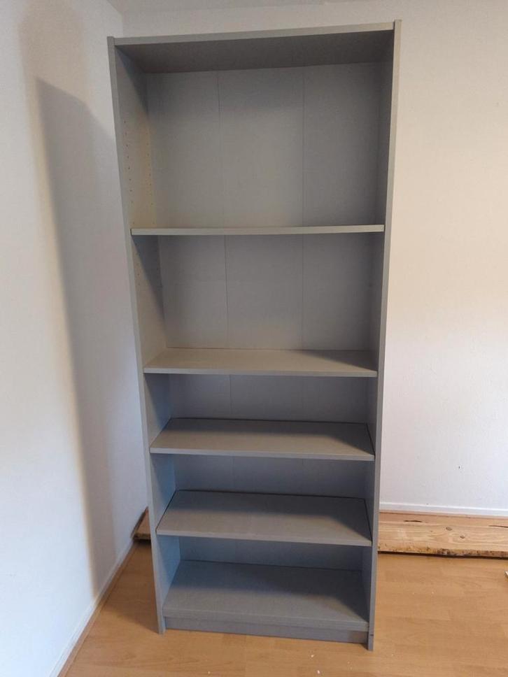 Grijze boekenkast met planken - IKEA Billy, Huis en Inrichting, Kasten | Boekenkasten, Gebruikt, 50 tot 100 cm, 200 cm of meer