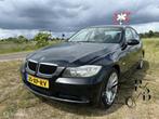 BMW 3-serie 318i AIRCO NETTE AUTO INRUILKOOPJE, Auto's, BMW, 4 cilinders, 129 pk, Zwart, Handgeschakeld