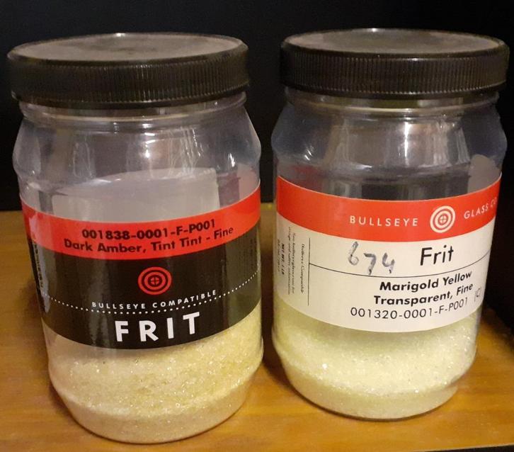 Bullseye glas - gele fritten in transparant glas, Hobby en Vrije tijd, Knutselen, Nieuw, Materiaal, Ophalen of Verzenden