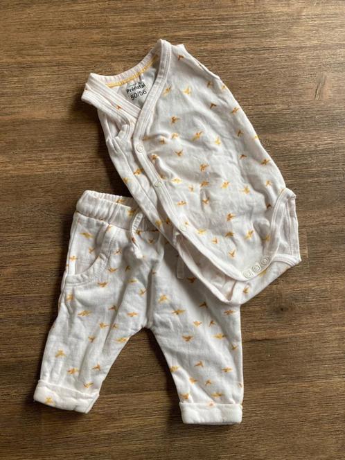 Overslag romper met bijpassend broekje maat 50/56, Kinderen en Baby's, Babykleding | Maat 50, Gebruikt, Jongetje of Meisje, Setje