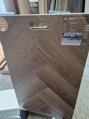 VISGRAAT PVC-VLOER VANAF € 60, INCL. EGALISEREN EN LEGGEN. beschikbaar voor biedingen