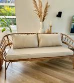 Prachtig Rotan bankje met crème kussens, Huis en Inrichting, Ophalen, Minder dan 75 cm, 150 tot 200 cm, Tweepersoons