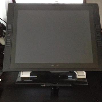 Wacom Cintiq 21UX 2e generatie beschikbaar voor biedingen