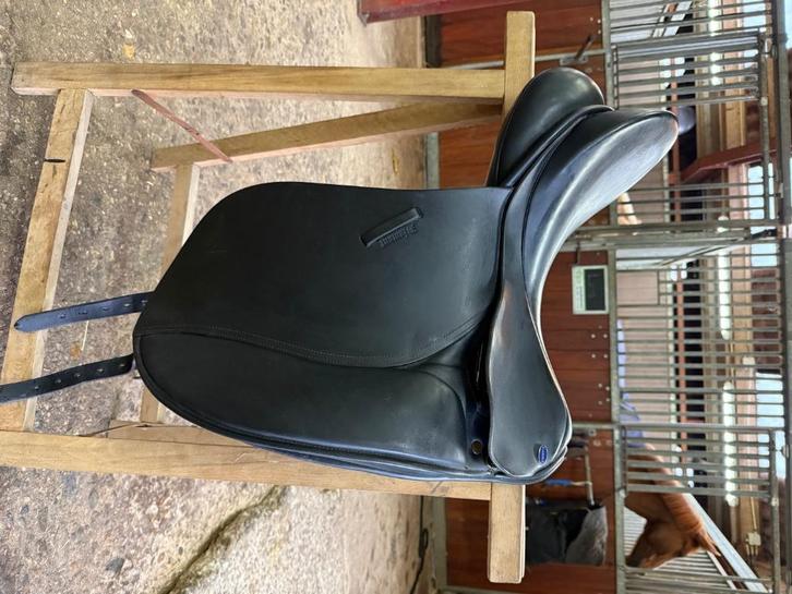 Euroriding Diamant dressuurzadel, Dieren en Toebehoren, Paarden en Pony's | Zadels, Gebruikt, Dressuur, Ophalen