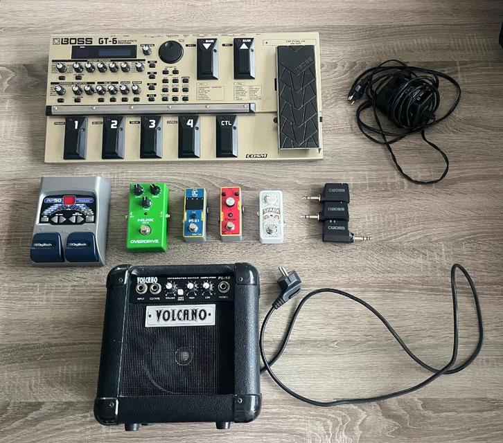 Gitaarpedalen en Volcano gitaarversterker, Muziek en Instrumenten, Effecten, Zo goed als nieuw, Distortion, Overdrive of Fuzz