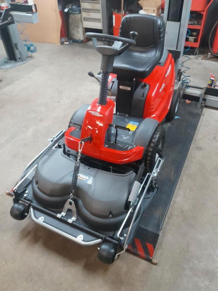 Castelgarden XM 140 HD, Tuin en Terras, Zitmaaiers, Zo goed als nieuw, Minder dan 90 cm, Elektrische starter, Mulchfunctie, Ophalen of Verzenden