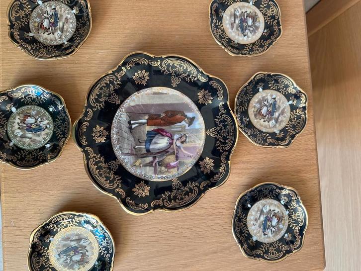 Antieke decoratieve borden set, Antiek en Kunst, Antiek | Servies compleet, Ophalen