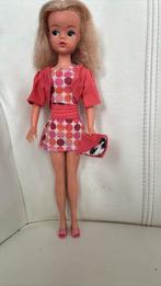 Vintage 1985  Barbie Sindy #42013, Ophalen of Verzenden, Gebruikt, Kleertjes