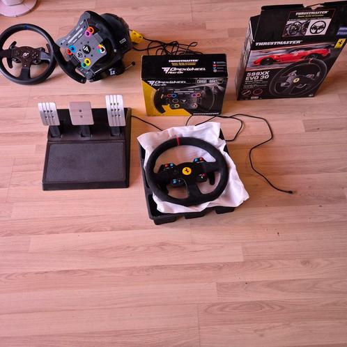 Thrustmaster t300 Rs Gt + 2 extra stuurtjes - PC Ps4 Ps5, Spelcomputers en Games, Spelcomputers | Sony PlayStation 5, Zo goed als nieuw