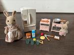 Sylvanian Families twee konijntjes met keukentje, Ophalen of Verzenden, Gebruikt, Meisje
