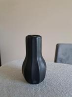 Zusss zwarte kandelaar, leuk design, Huis en Inrichting, Woonaccessoires | Kandelaars en Kaarsen, Overige materialen, Zwart, Ophalen of Verzenden