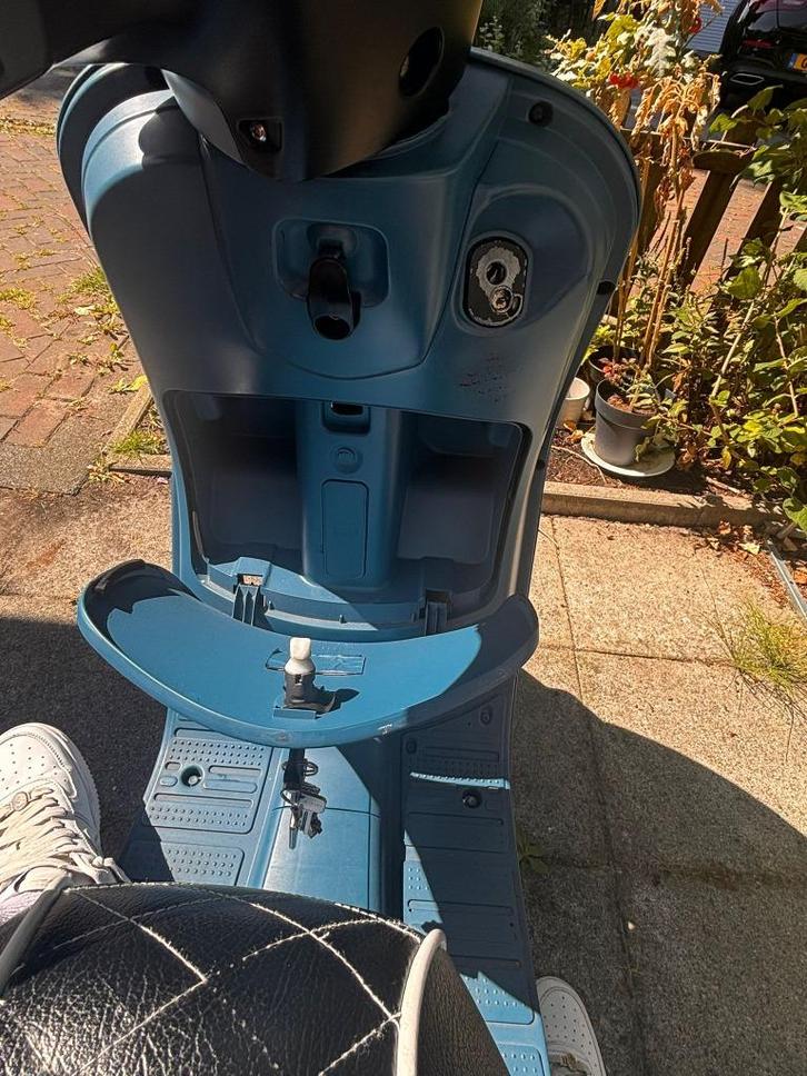 Scooter: AGM VX50i Blauw, Fietsen en Brommers, Snorfietsen en Snorscooters, Gebruikt, Overige merken, Benzine, Ophalen