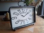 Klok NIEUW Vintage Retro Landelijk Tafelklok ijzer metaal, Ophalen of Verzenden, Nieuw, Wandklok