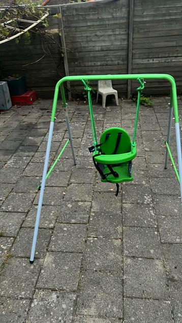 Schommel beschikbaar voor biedingen