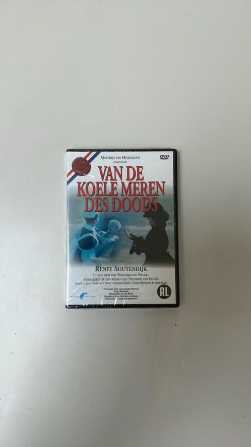 DVD Van de koele meren des doods, Cd's en Dvd's, Dvd's | Klassiekers, Nieuw in verpakking, Ophalen of Verzenden