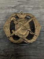 Baret embleem gnk, Verzamelen, Ophalen of Verzenden, Landmacht, Nederland, Embleem of Badge