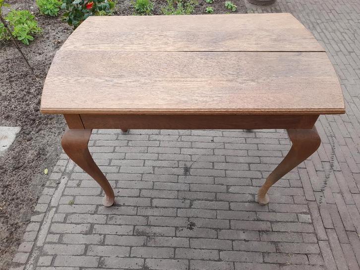 Houten eetkamer tafel met sierpoten, antiek, curiosa, Huis en Inrichting, Tafels | Eettafels, Gebruikt, 50 tot 100 cm, 100 tot 150 cm