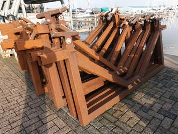 bootbokken bootsteunen  beschikbaar voor biedingen