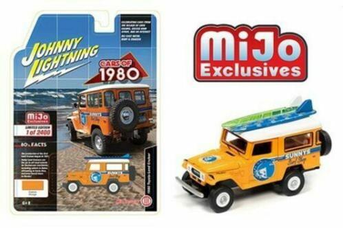 Sunnys 1980 Toyota Land Cruiser van Johnny Lightning 1/64, Hobby en Vrije tijd, Modelauto's | Overige schalen, Nieuw, Auto, Ophalen of Verzenden