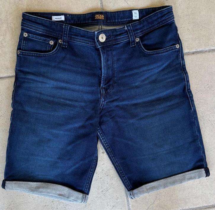 Nieuwe korte spijkerbroek maat 170 van Jack&Jones, Kinderen en Baby's, Kinderkleding | Maat 170, Nieuw, Jongen, Broek, Ophalen of Verzenden