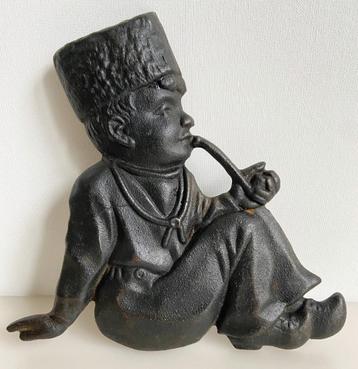 Plaquette Gietijzer Beeld Figuur Volendam Pijp 20 cm beschikbaar voor biedingen