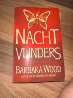 Boek nachtvlinder - Barbara Wood, Boeken, Romans, Zo goed als nieuw, Ophalen