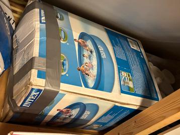 Intex 366 zwembad + pomp + afdekzijl beschikbaar voor biedingen