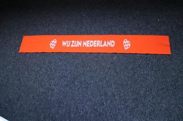 1x NIEUW KNAL ORANJE SJAAL "WIJ ZIJN NEDERLAND" beschikbaar voor biedingen