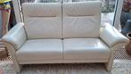 Gebroken witte leren 2-zitsbank - verstelbare armleuningen, Huis en Inrichting, Banken | Bankstellen, Ophalen, 150 tot 200 cm