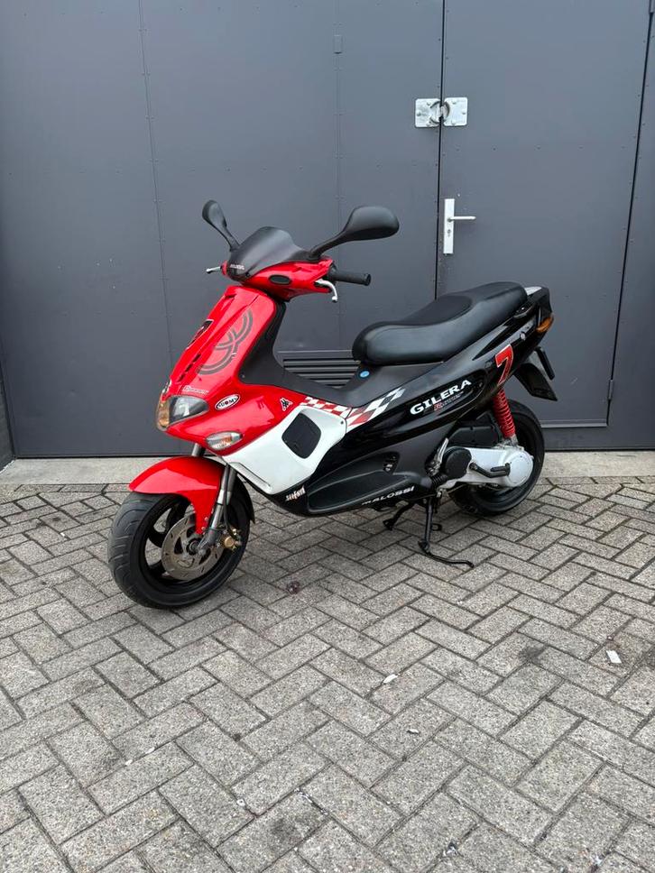 Gilera runner 50cc BROM LUCKY 7 NIEUWSTAAT, Motoren, Tuning en Styling, Ophalen of Verzenden