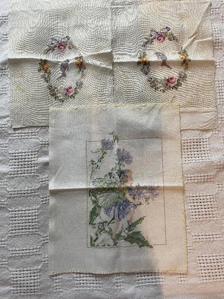 Setje van 6 kleine borduurwerkjes borduurwerk geborduurd, Hobby en Vrije tijd, Borduren en Borduurmachines, Borduurpakket, Ophalen of Verzenden