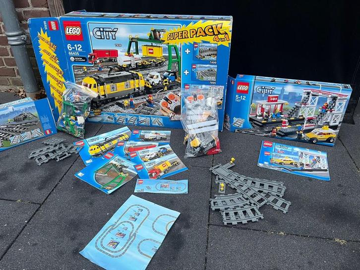 Complete sets LEGO City, pirates, etc. met dozen en boekjes, Kinderen en Baby's, Speelgoed | Duplo en Lego, Zo goed als nieuw