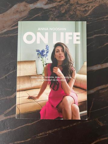 Anna Nooshin - On life boek beschikbaar voor biedingen