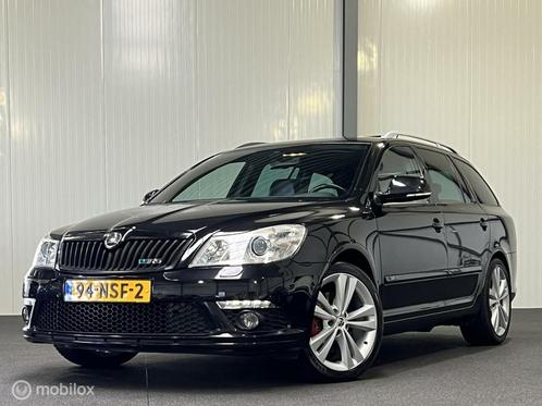 Skoda Octavia Combi 2.0 TFSI RS 300 PK [ NAP leder schuifdak, Auto's, Skoda, Bedrijf, Te koop, Octavia, ABS, Airbags, Airconditioning