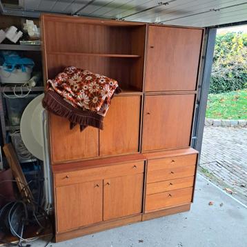 Vintage Multi-Lux Wandkast '70 beschikbaar voor biedingen