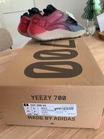 Nieuwe Adidas Yeezy 700 V3 - Maat 37, Ophalen of Verzenden, Nieuw, Overige kleuren