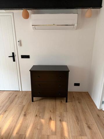 Hemnes ladekast, zwart