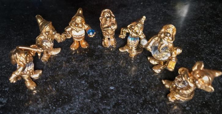 Schitterende set SNEEUWWITJE & de 7 dwergen kristal & goudkl, Verzamelen, Disney, Gebruikt, Beeldje of Figuurtje, Overige figuren