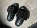 Dames slippers, Kleding | Dames, Ophalen of Verzenden, Zo goed als nieuw