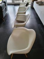 Vier stuks DAW Eames stoelen wit met essen onderstel, Huis en Inrichting, Stoelen, Zo goed als nieuw, Ophalen