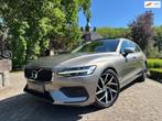 Volvo V60 2.0 T5 | LED | Pano | Leder | Dealer Onderhouden |, Auto's, Volvo, 15 km/l, Gebruikt, 4 cilinders, 93 €/maand