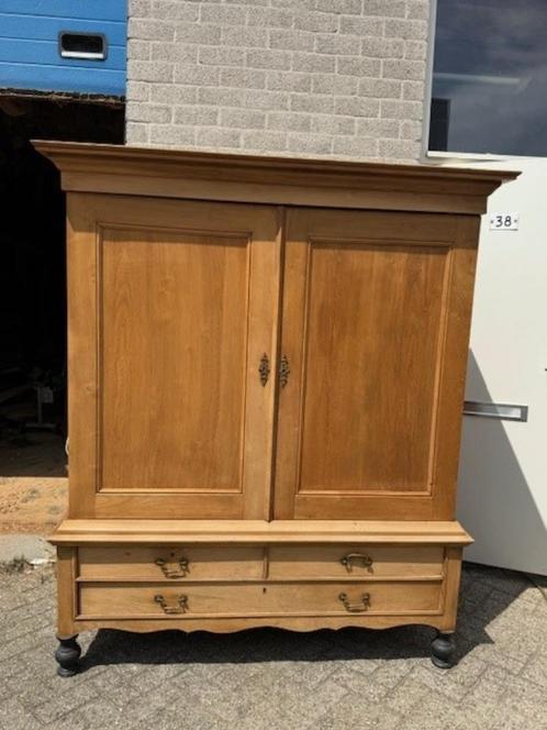 Massief houten iepen kast, Huis en Inrichting, Kasten | Buffetkasten, Gebruikt, 150 tot 200 cm, 150 tot 200 cm, 50 tot 75 cm, Met lade(s)