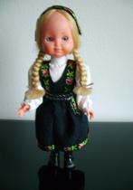 klederdrachtpop Valdres Norway 23 cm., Verzamelen, Ophalen of Verzenden, Zo goed als nieuw, Pop