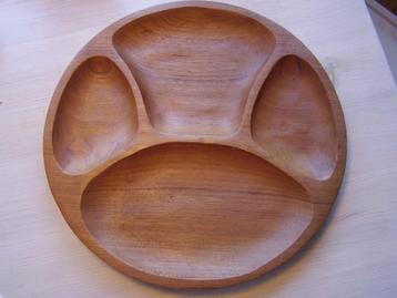 Groot retro teakhouten bord met vakverdeling  beschikbaar voor biedingen